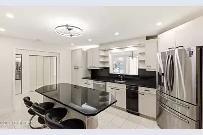 300 Ocean Avenue N #C1, Long Branch, NJ 07740 - Photo 12