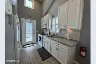 117 W Bayberry Way, Lavallette, NJ 08735 - Photo 2