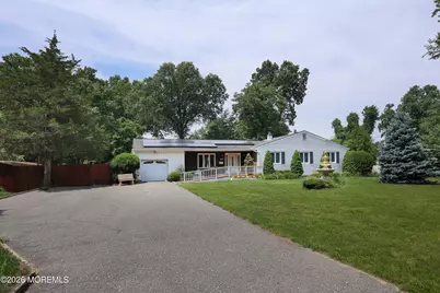 102 Stratford Road, Tinton Falls, NJ 07724 - Photo 2