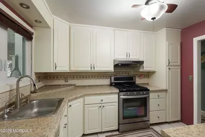 102 Stratford Road, Tinton Falls, NJ 07724 - Photo 12