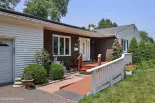 102 Stratford Rd, Tinton Falls, NJ 07724 - Photo 4