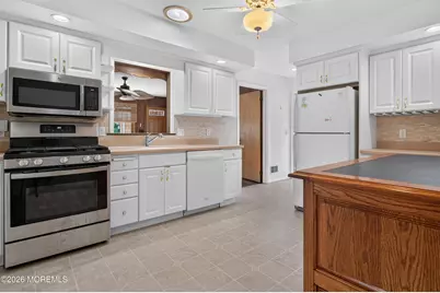 17 Railroad Avenue, Beachwood, NJ 08722 - Photo 18