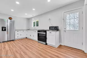 905 Fordham Rd, Neptune Township, NJ 07753 - Photo 12