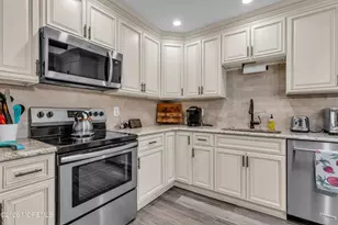 10 Danbury Ct, Red Bank, NJ 07701 - Photo 8