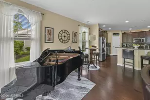 194 Wintergreen Dr, Manalapan Township, NJ 07726 - Photo 10