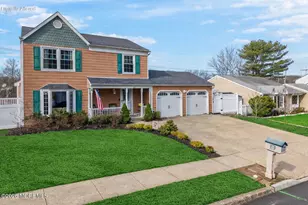 43 Concord Cir, Howell Township, NJ 07731 - Photo 2
