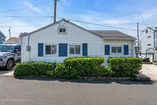 15 E Bayberry Way, Lavallette, NJ 08735 - Photo 2