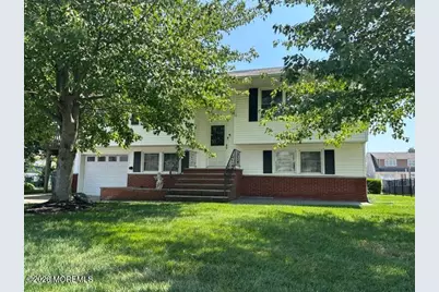 33 Freeman Court, Toms River Township, NJ 08753 - Photo 2