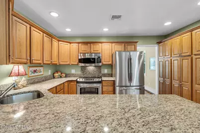 200 Pelican Road, Middletown, NJ 07748 - Photo 14