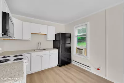 302 Schoolhouse Road #Unit B, Monroe Township, NJ 08831 - Photo 12