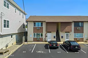 1 Osborne Pl, Sea Bright, NJ 07760 - Photo 2