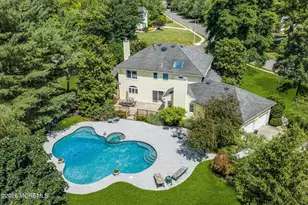 242 Williamsburg Dr, Shrewsbury, NJ 07702 - Photo 6