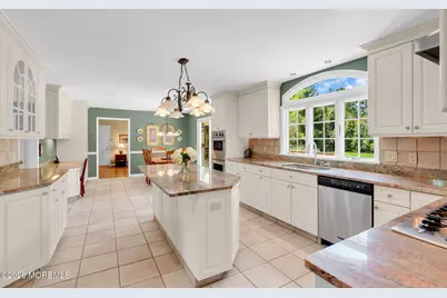 242 Williamsburg Drive, Shrewsbury, NJ 07702 - Photo 26