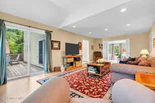 242 Williamsburg Dr, Shrewsbury, NJ 07702 - Photo 18
