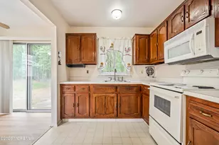 2 Mayflower Pl, Whiting, NJ 08759 - Photo 12