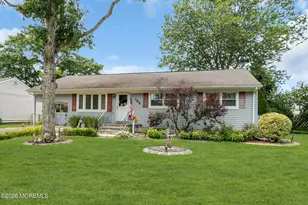 109 Redwood Pl E, Brick, NJ 08724 - Photo 1