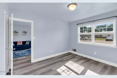 140 Skyline Drive, Brick, NJ 08724 - Photo 10