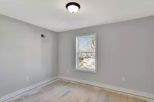 910 Malden Dr, Aberdeen Township, NJ 07735 - Photo 32