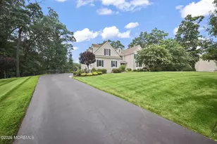 4 Breckenridge Ct, Freehold, NJ 07728 - Photo 4