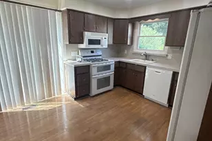 54 Longwood Dr, Hamilton Township, NJ 08620 - Photo 4
