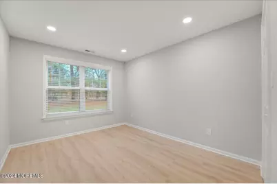 785 Banyan Court, Marlboro Township, NJ 07746 - Photo 8