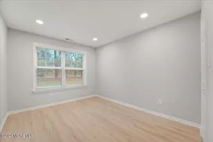 785 Banyan Ct, Marlboro Township, NJ 07746 - Photo 8