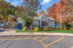 785 Banyan Ct, Marlboro Township, NJ 07746 - Photo 16