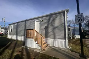 21 Gary Ave, Hazlet Township, NJ 07730 - Photo 2