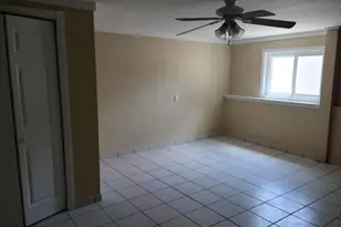 215 Clubhouse Dr, Middletown, NJ 07748 - Photo 18