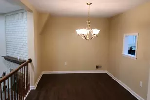 215 Clubhouse Dr, Middletown, NJ 07748 - Photo 4
