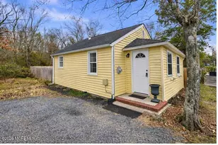 466 Stagecoach Rd, Millstone Township, NJ 08510 - Photo 1