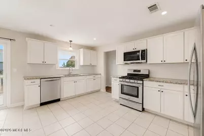 636 Monmouth Avenue, Port Monmouth, NJ 07758 - Photo 6