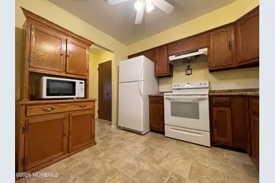 38 Constitution Boulevard, Whiting, NJ 08759 - Photo 10