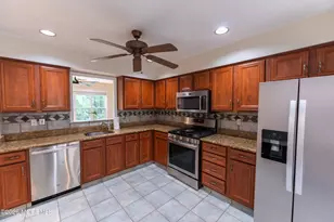 314 Towne Dr, Manalapan Township, NJ 07726 - Photo 2