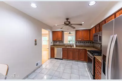 314 Towne Drive #10-4, Manalapan Township, NJ 07726 - Photo 4
