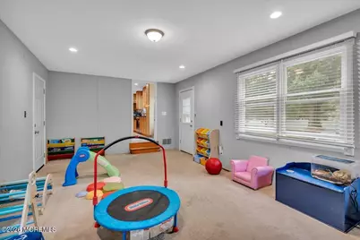 25 Nedshire Drive, Middletown, NJ 07748 - Photo 18