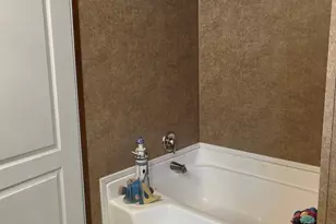 31 Henry Cir, Howell Township, NJ 07731 - Photo 8