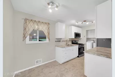 271 Sky Manor Boulevard, Brick, NJ 08723 - Photo 10