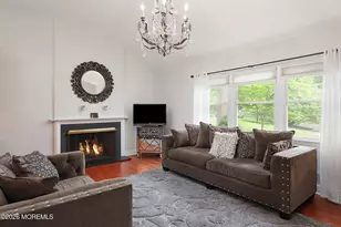 41 Carnegie Ct, Middletown, NJ 07748 - Photo 6