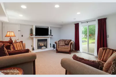 41 Carnegie Court, Middletown, NJ 07748 - Photo 4