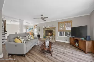 109 Woodward Ct, Neptune Township, NJ 07753 - Photo 4