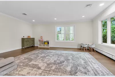 11 Verrazano Drive, Middletown, NJ 07748 - Photo 12