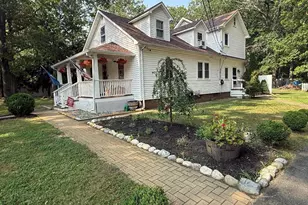 317 Georgia Rd, Freehold, NJ 07728 - Photo 2