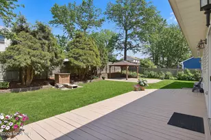 15 Bristlecone Dr, Howell Township, NJ 07731 - Photo 38