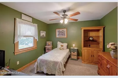 21 Howe Lane, Freehold, NJ 07728 - Photo 18