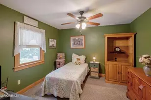21 Howe Ln, Freehold, NJ 07728 - Photo 18