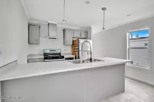 512 Spruce St, Robbinsville Township, NJ 08691 - Photo 4