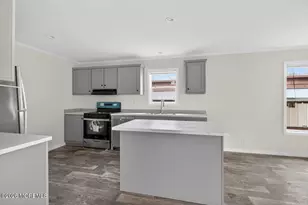414 Walnut St, Robbinsville Township, NJ 08691 - Photo 2