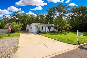 17 Locust Rd, Howell Township, NJ 07731 - Photo 1