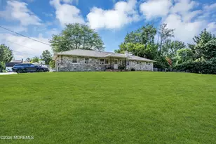 556 Spotswood Englishtown Rd, Monroe Township, NJ 08831 - Photo 2